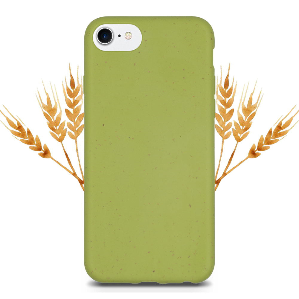 Carcasa de teléfono biodegradable verde manzana para iPhone 7 sobre fondo de trigo