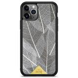 iPhone 11 Pro Black Frame Skeleton Leaves Funda para teléfono