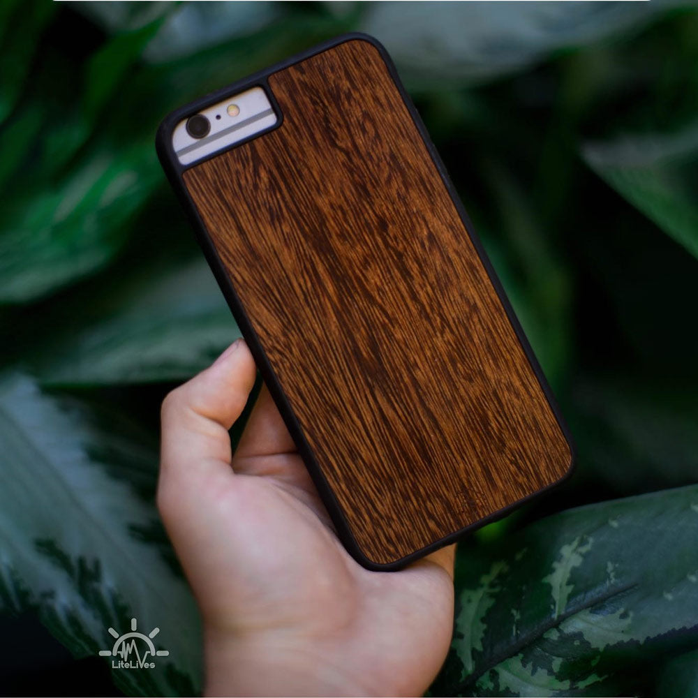 Sucupira Phone Case in Hands