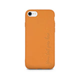 Biologisch abbaubare benutzerdefinierte personalisierte vertikale Text orange iPhone SE Hülle