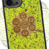 Alle sieben Chakras Yoga Forest Moss Phone Case