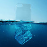 Plastica oceanica trasformata in custodia per telefono