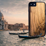Canales de Venecia y una funda para teléfono con letras de Venecia