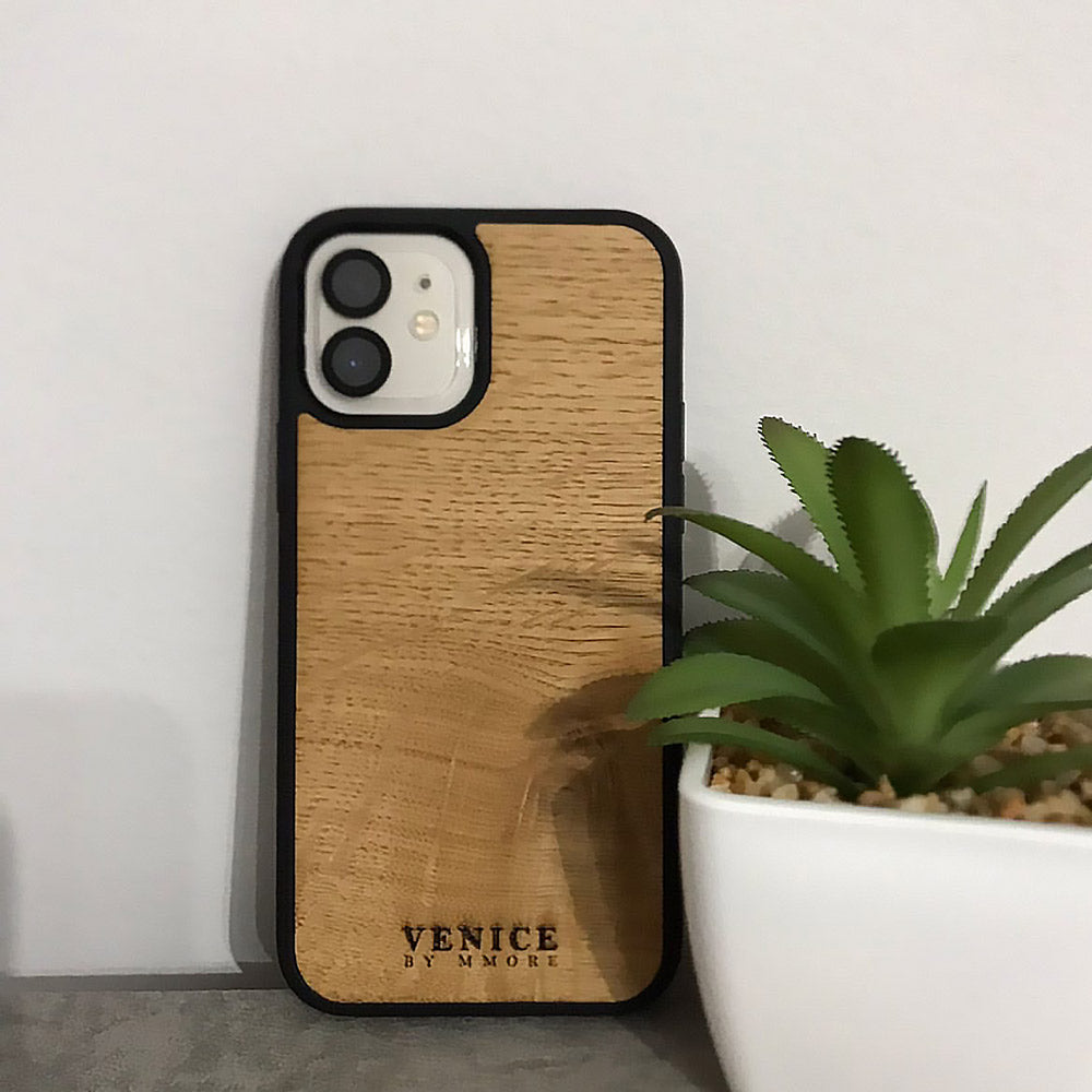 The Venice case - Minimalist lettering - Unique handmade wood case